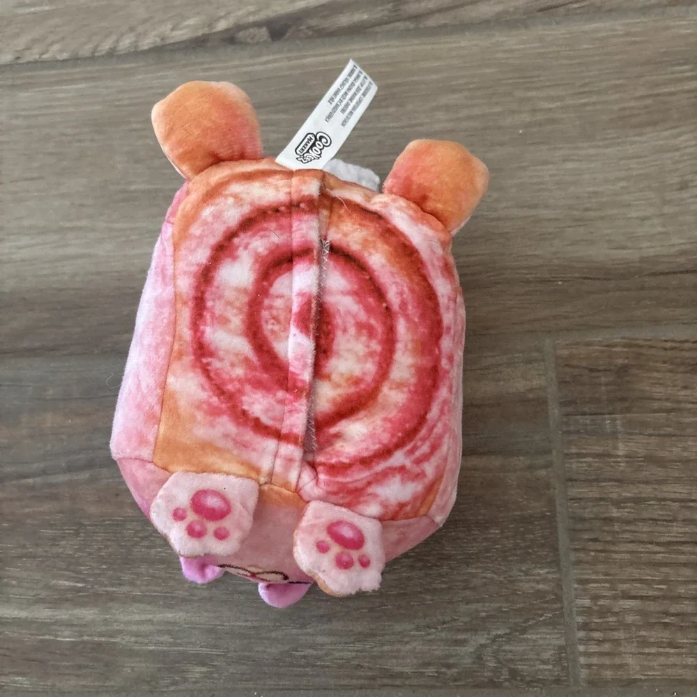 Cookeez Makery Baked Treatz BUNNY Cinnamon Swirl 6